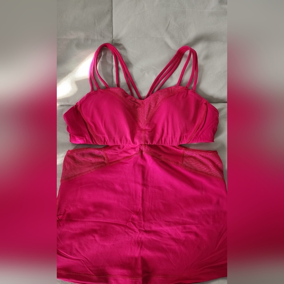 Lululemon Strappy Exquisite Tank II size 8 - Picture 4 of 4
